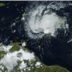 Tempête tropicale Bret : Sainte Lucie, la Martinique et la Dominique se préparent. La Guadeloupe reste à la périphérie du système